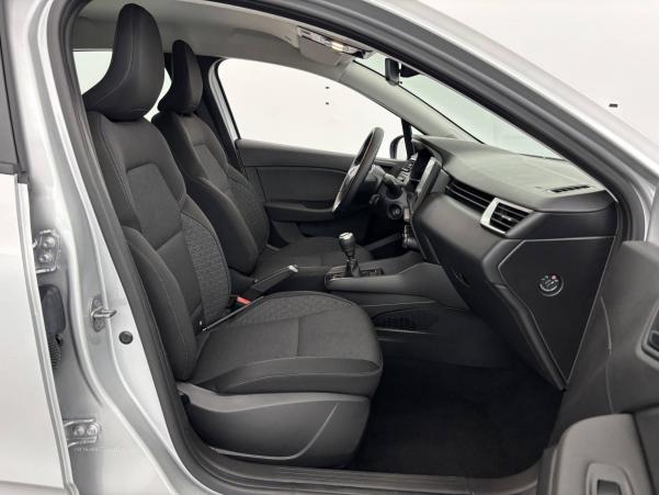 Vente en ligne Renault Clio 5 Clio TCe 90 au prix de 15 470 €