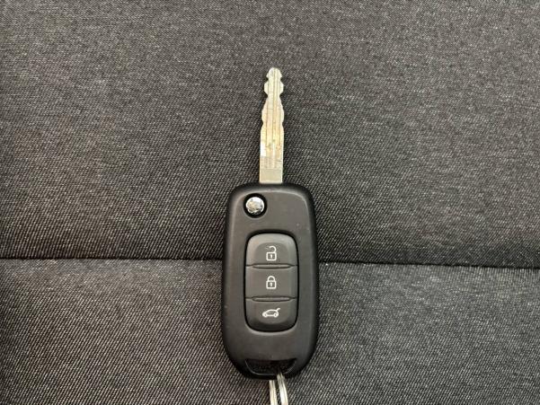Vente en ligne Renault Clio 5 Clio TCe 90 au prix de 16 270 €