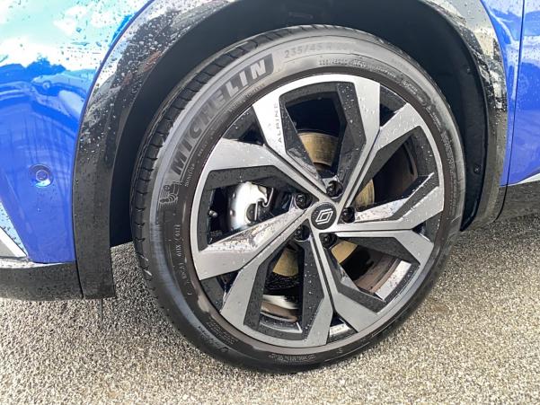 Vente en ligne Renault Austral  E-Tech hybrid 200 au prix de 37 950 €