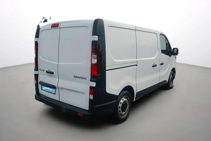 Vente en ligne Renault Trafic 3 Fourgon TRAFIC FGN L1H1 2800 KG BLUE DCI 130 au prix de 22 990 €
