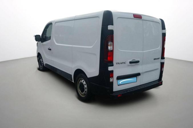Vente en ligne Renault Trafic 3 Fourgon TRAFIC FGN L1H1 2800 KG BLUE DCI 130 au prix de 22 990 €