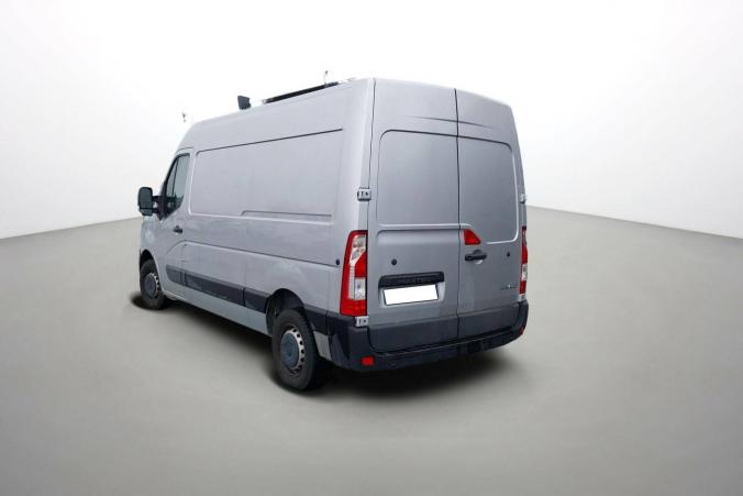 Vente en ligne Renault Master 3 Fourgon MASTER FGN TRAC F3300 L2H2 BLUE DCI 135 au prix de 31 990 €