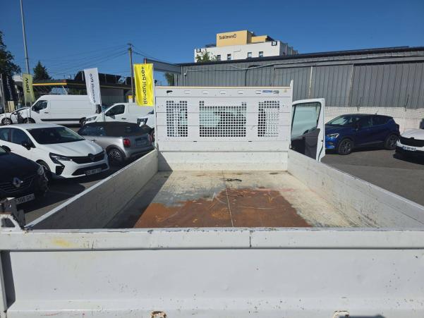Vente en ligne Renault Master Benne MASTER BENNE 3.5T L2  DCI 130 au prix de 24 870 €