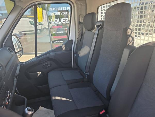 Vente en ligne Renault Master Benne MASTER BENNE 3.5T L2  DCI 130 au prix de 24 870 €