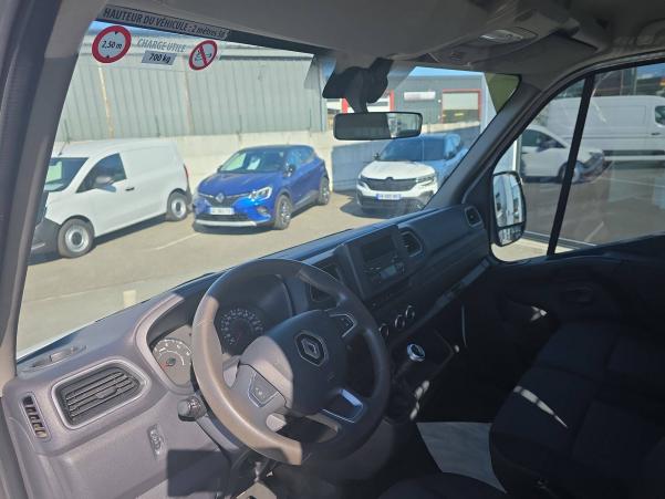 Vente en ligne Renault Master Benne MASTER BENNE 3.5T L2  DCI 130 au prix de 24 870 €