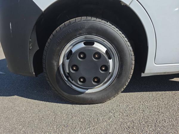 Vente en ligne Renault Master Benne MASTER BENNE 3.5T L2  DCI 130 au prix de 24 870 €