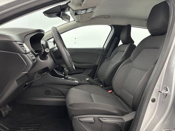 Vente en ligne Renault Clio 5 Clio E-Tech 140 au prix de 14 470 €