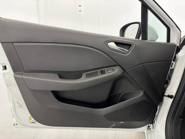 Vente en ligne Renault Clio 5 Clio Blue dCi 85 au prix de 12 770 €
