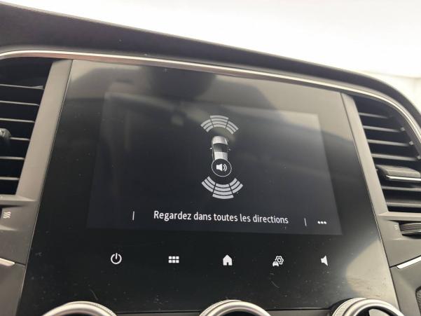 Vente en ligne Renault Megane 4  Blue dCi 115 au prix de 17 850 €