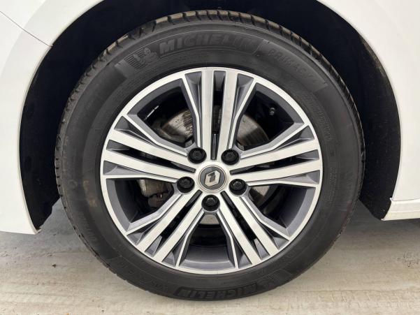 Vente en ligne Renault Megane 4  Blue dCi 115 au prix de 17 850 €