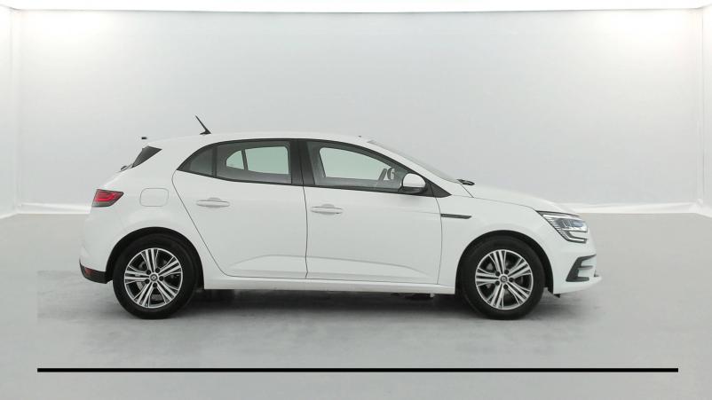 Vente en ligne Renault Megane 4  Blue dCi 115 au prix de 17 850 €