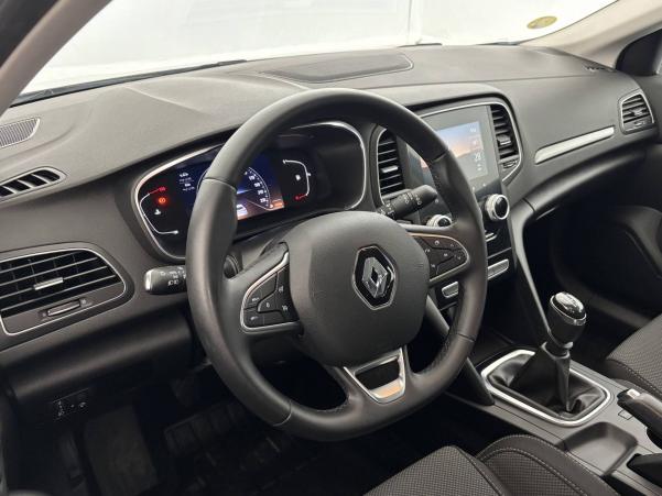 Vente en ligne Renault Megane 4  Blue dCi 115 au prix de 17 850 €