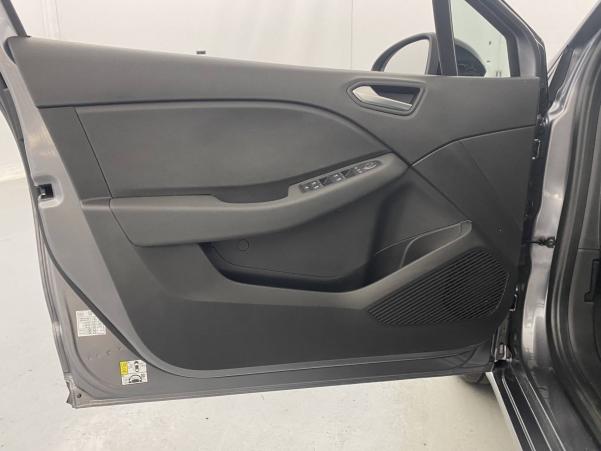 Vente en ligne Renault Clio 5 Clio SCe 65 au prix de 15 990 €