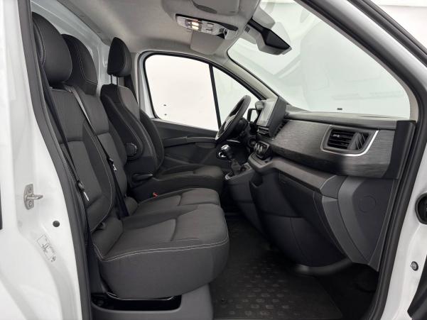Vente en ligne Renault Trafic 3 Fourgon TRAFIC FGN L2H1 3000 KG BLUE DCI 130 au prix de 26 990 €