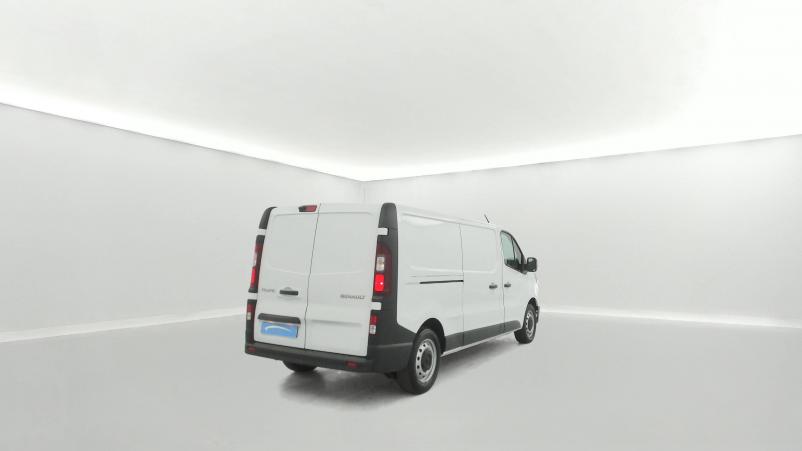 Vente en ligne Renault Trafic 3 Fourgon TRAFIC FGN L2H1 3000 KG BLUE DCI 130 au prix de 26 990 €