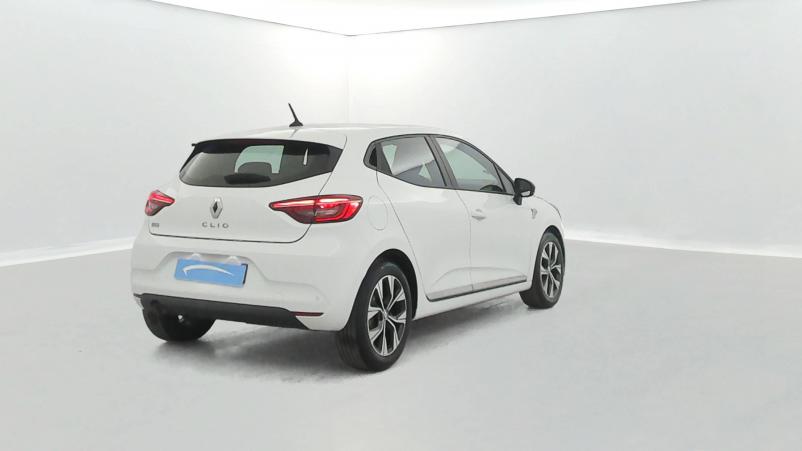 Vente en ligne Renault Clio 5 Clio TCe 90 - 21N au prix de 15 490 €