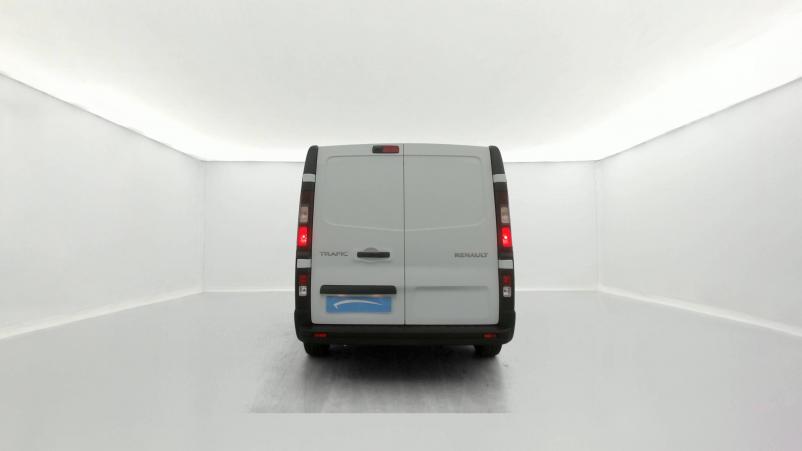 Vente en ligne Renault Trafic 3 Fourgon TRAFIC FGN L2H1 3000 KG BLUE DCI 130 au prix de 26 990 €