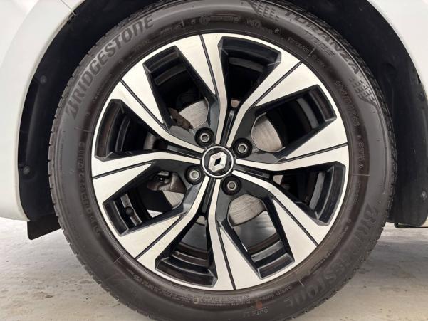 Vente en ligne Renault Clio 5 Clio TCe 90 - 21N au prix de 15 490 €