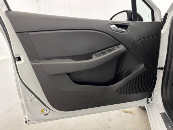 Vente en ligne Renault Clio 5 Clio TCe 90 - 21N au prix de 15 490 €