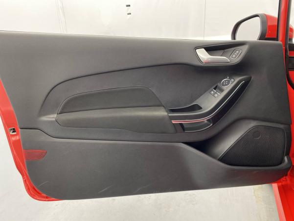 Vente en ligne Ford Fiesta  1.0 EcoBoost 155 ch S&S mHEV BVM6 au prix de 15 490 €