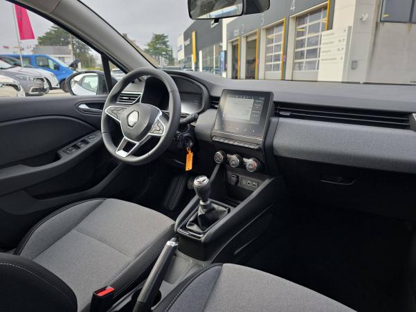 Vente en ligne Renault Clio 5 Clio dCi 100 au prix de 19 790 €