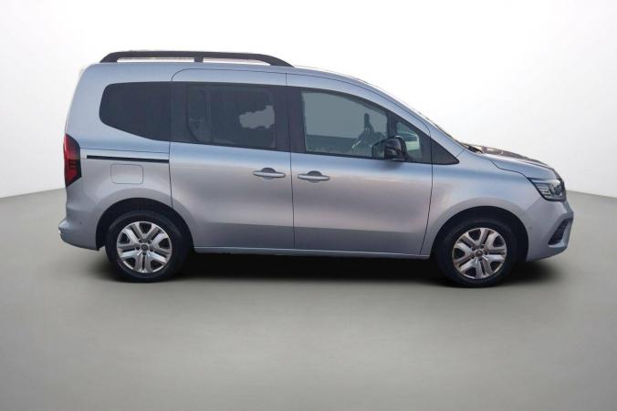 Vente en ligne Renault Kangoo  Blue dCi 115 au prix de 23 990 €