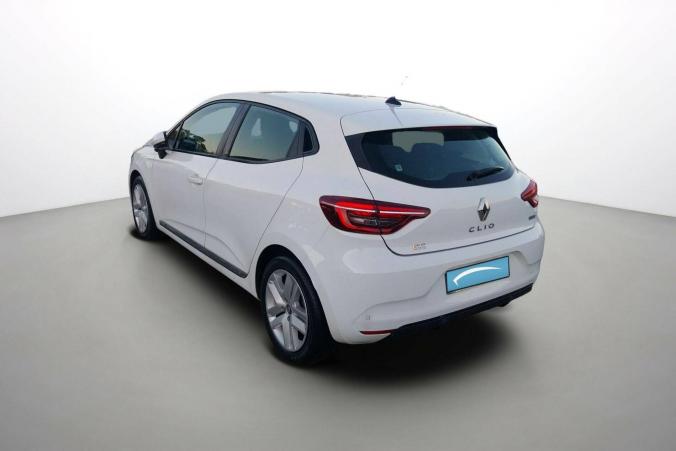 Vente en ligne Renault Clio 5 Clio E-Tech 140 - 21N au prix de 16 990 €