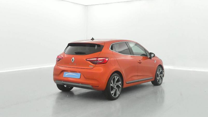 Vente en ligne Renault Clio 5 Clio E-Tech 140 - 21 au prix de 18 990 €