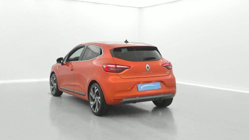 Vente en ligne Renault Clio 5 Clio E-Tech 140 - 21 au prix de 18 990 €