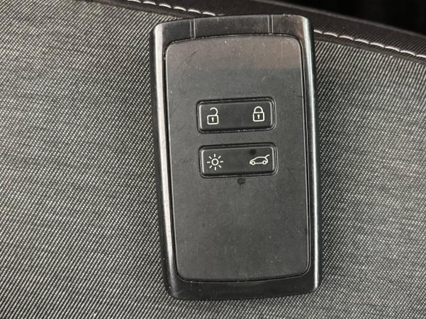 Vente en ligne Renault Captur  E-Tech 145 - 21 au prix de 18 870 €