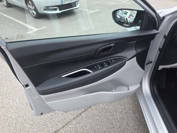 Vente en ligne Hyundai i20  1.0 T-GDi 100 Hybrid 48V au prix de 17 490 €