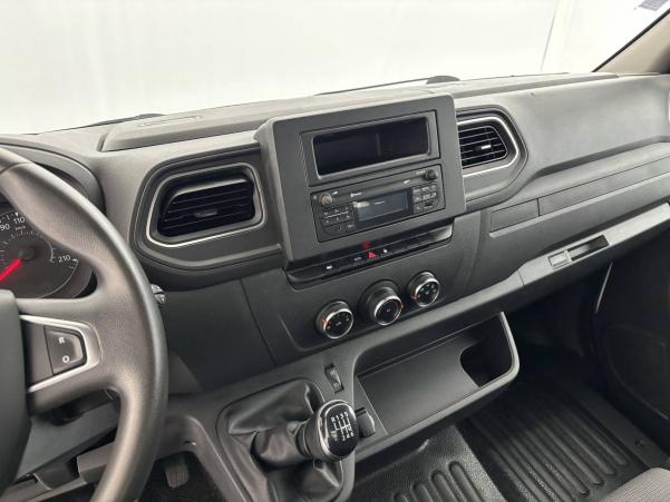 Vente en ligne Renault Master 3 Châssis Cabine MASTER BENNE COFFRE CC PROP RJ3500 L3 DCI 130 au prix de 27 990 €