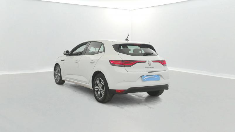 Vente en ligne Renault Megane 4  Blue dCi 115 au prix de 17 850 €