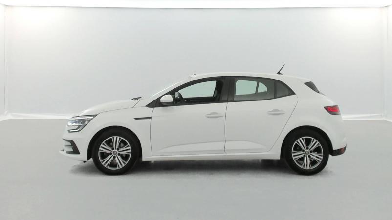Vente en ligne Renault Megane 4  Blue dCi 115 au prix de 17 850 €