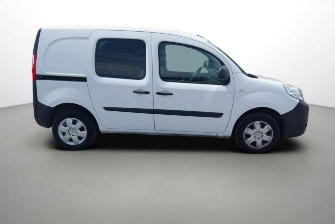 Vente en ligne Renault Kangoo Express  1.5 DCI 90 E6 au prix de 13 470 €