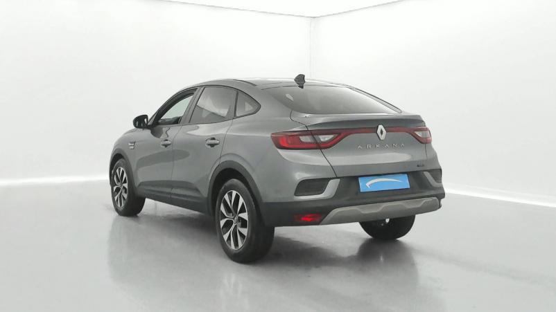 Vente en ligne Renault Arkana  E-Tech hybride 145 - 22 au prix de 21 990 €