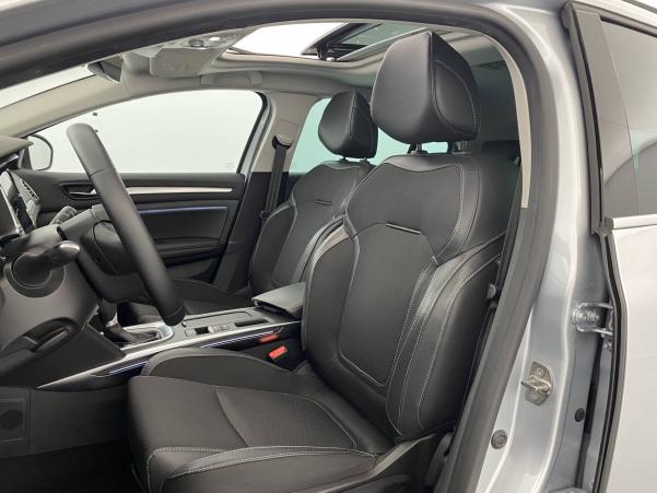 Vente en ligne Renault Megane 4  Blue dCi 115 EDC au prix de 22 870 €