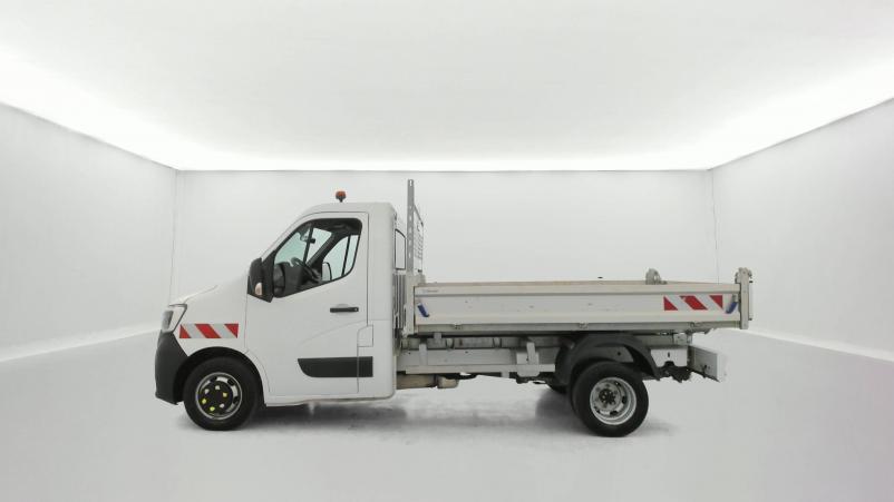 Vente en ligne Renault Master 3 Châssis Cabine MASTER BENNE CC PROP RJ3500 PAF AR COURT L2 DCI 130 au prix de 27 490 €