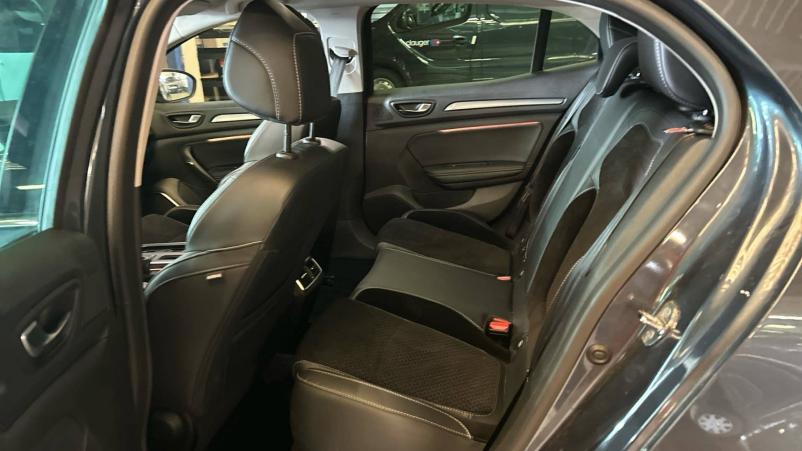 Vente en ligne Renault Megane 4 Mégane IV Berline Blue dCi 115 au prix de 14 450 €