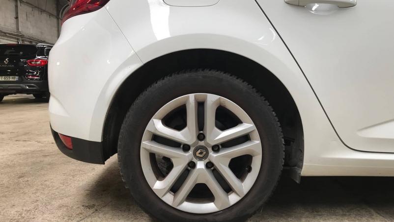 Vente en ligne Renault Megane 4 Mégane IV Berline Blue dCi 95 au prix de 13 990 €