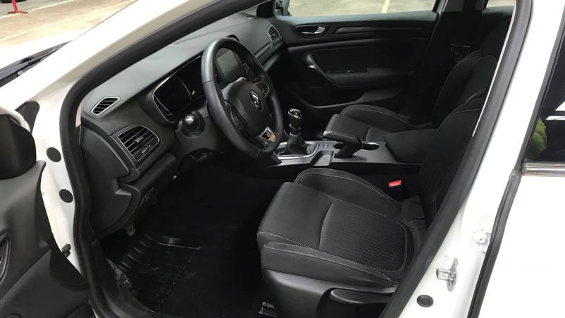 Vente en ligne Renault Megane 4 Mégane IV Berline Blue dCi 95 au prix de 13 990 €