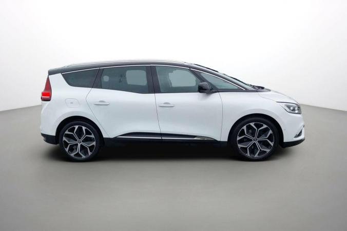 Vente en ligne Renault Grand Scenic 4 Grand Scenic TCe 140 EDC au prix de 24 870 €