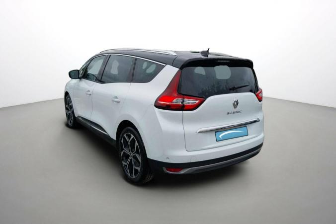 Vente en ligne Renault Grand Scenic 4 Grand Scenic TCe 140 EDC au prix de 24 870 €