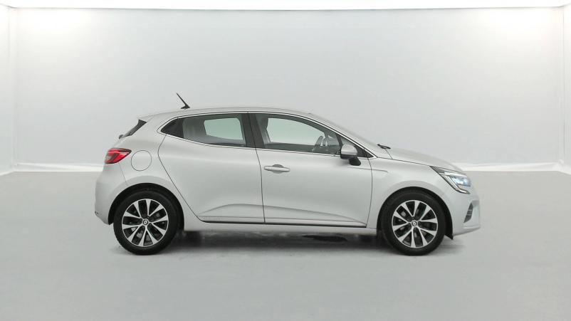 Vente en ligne Renault Clio 5 Clio Blue dCi 100 - 21N au prix de 12 470 €