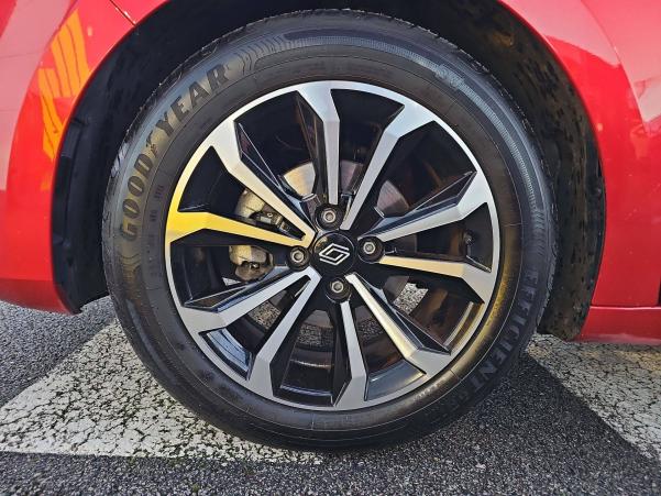 Vente en ligne Renault Clio 5 Clio TCe 90 au prix de 17 980 €