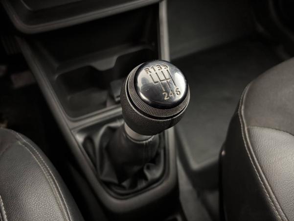 Vente en ligne Renault Express Van  BLUE DCI 95 au prix de 12 790 €