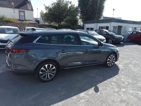 Vente en ligne Renault Megane 4 Estate  E-Tech plug-in hybrid 160 au prix de 26 990 €