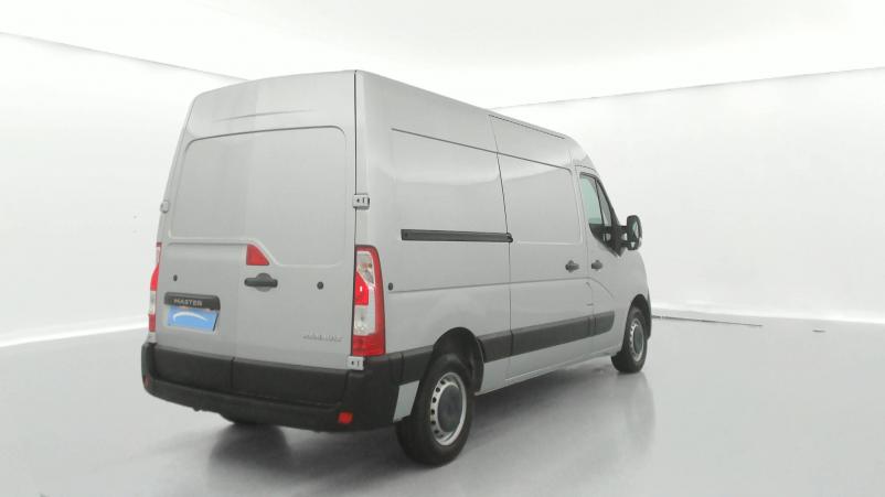 Vente en ligne Renault Master 3 Fourgon MASTER FGN TRAC F3300 L2H2 BLUE DCI 135 au prix de 31 990 €