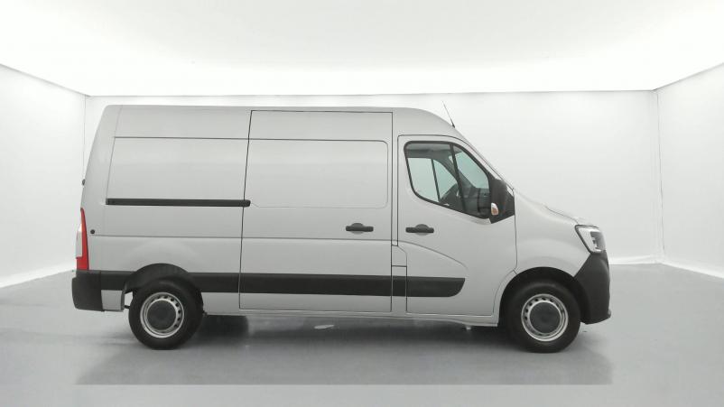 Vente en ligne Renault Master 3 Fourgon MASTER FGN TRAC F3300 L2H2 BLUE DCI 135 au prix de 31 990 €