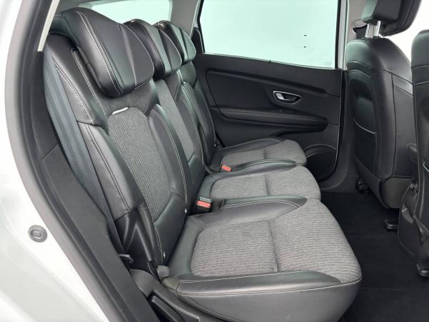 Vente en ligne Renault Grand Scenic 4 Grand Scenic TCe 140 EDC au prix de 24 870 €